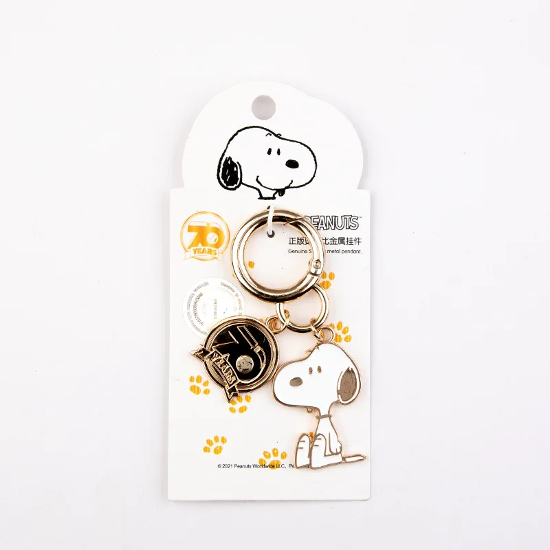 Snoopy Charlie Cartoon Keychain Bag Pendant Cute Metal Car Key Chain Decoration Key Ring Couple Pendant Birthday Gift Keyring