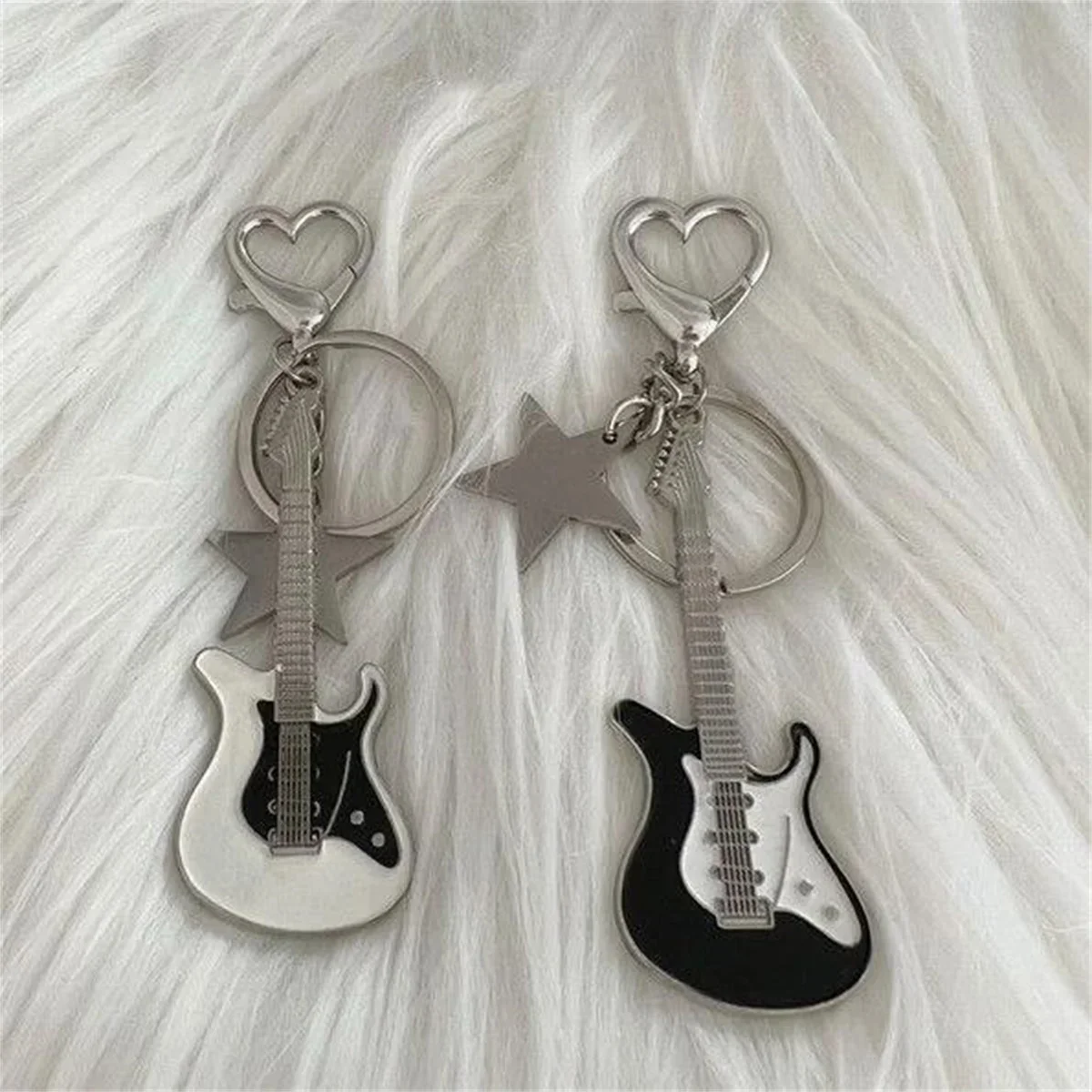 20pcs/set Guitar Love Heart Key Chain Star Sweet Keychain Cool Trendy Fashion Pendant Rock Punk Vintage Accessories Gift