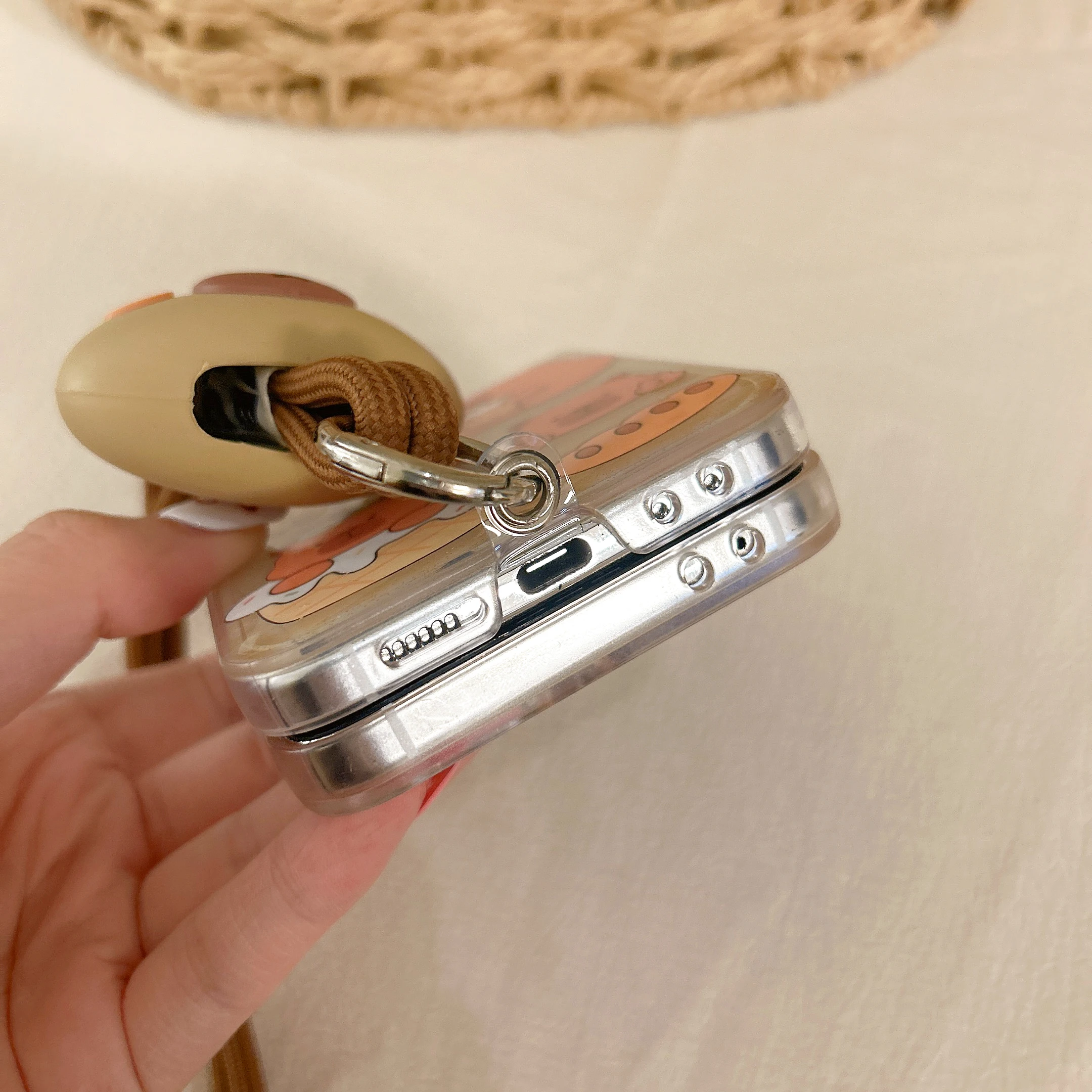 Kawaii مضحك ل كابيبارا يجب أن يكون مكافحة الإفلات جراب هاتف الكرتون مع الحبل سامسونج غالاكسي ل Z Flip7 Z Flip 5 Z Flip 6