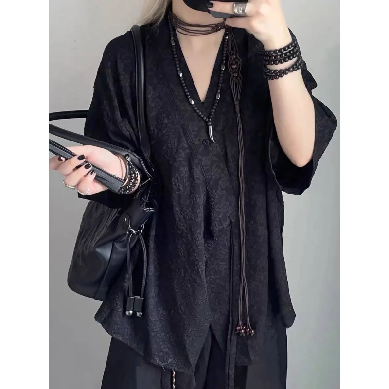 Japanese Harajuku Design Shirt for Men Baggy Lapel Collar Blouse 3/4 Sleeve Streetwear Top with Side Slits Minimalist Design