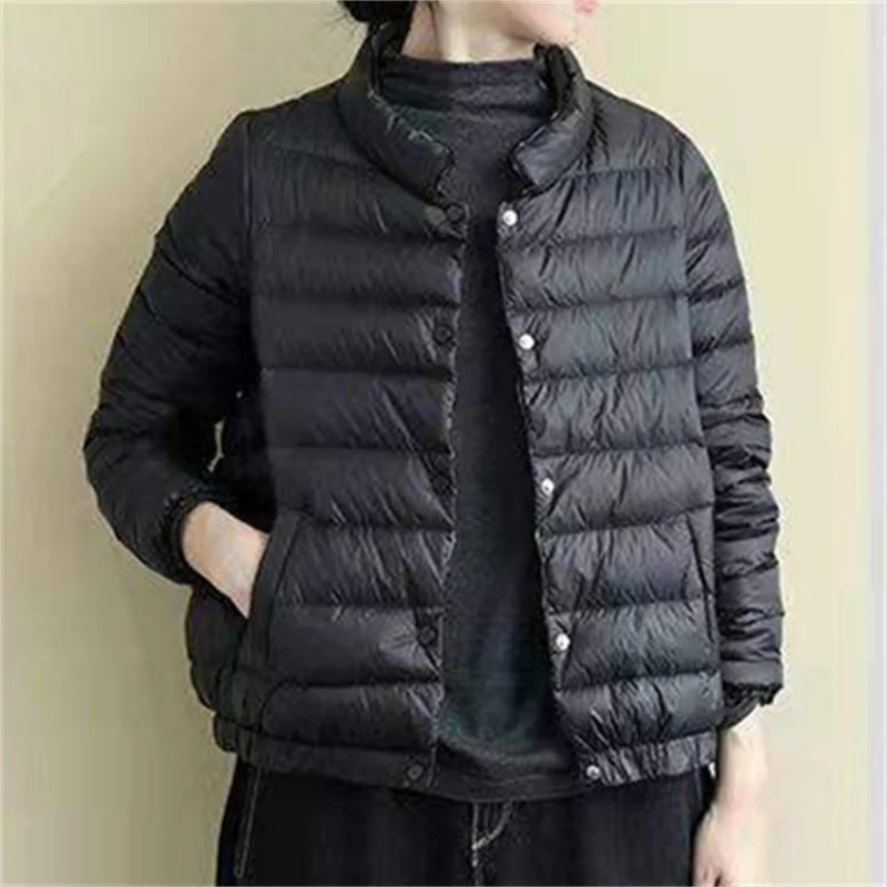 2024 Herbst Winter warme Baumwolle gepolsterte Parkas Frauen leichte dünne Daunen Baumwoll mantel weibliche Langarm Bigsize kurze Jacke Out wears