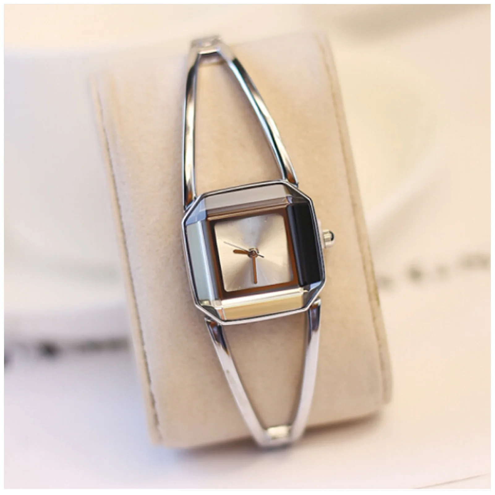 Premium Multifunction Bracelet Watch Simple Square Quartz Watch with 7 Color for Outside Office Business Meeting NOV99