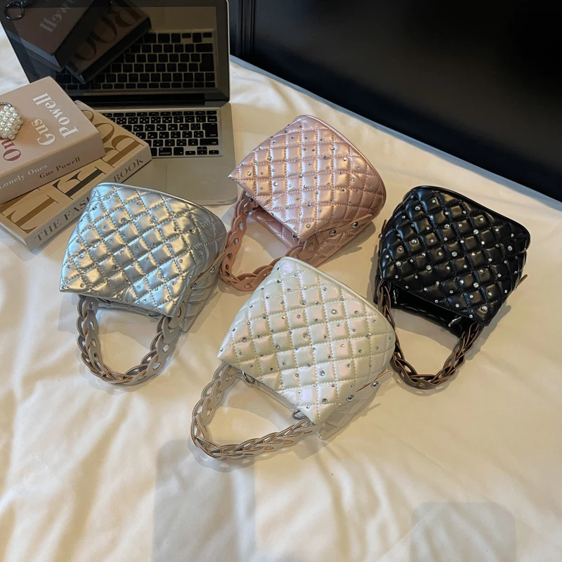 nova-moda-feminina-bonito-acolchoado-balde-bolsas-strass-couro-brilhante-pequena-bolsa-de-ombro-meninas-celular-crossbody-bolsa