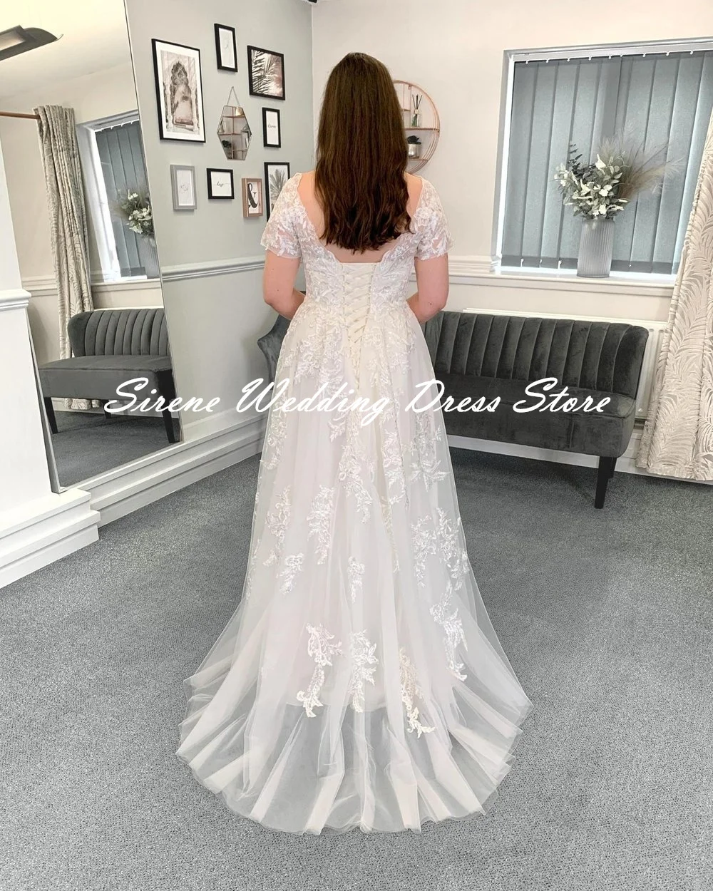 Sirene-Robe de mariée à col bateau pour femme, manches courtes, appliques en dentelle, dos nu, tulle, robe de mariée simple, train de balayage à lacets, 2024