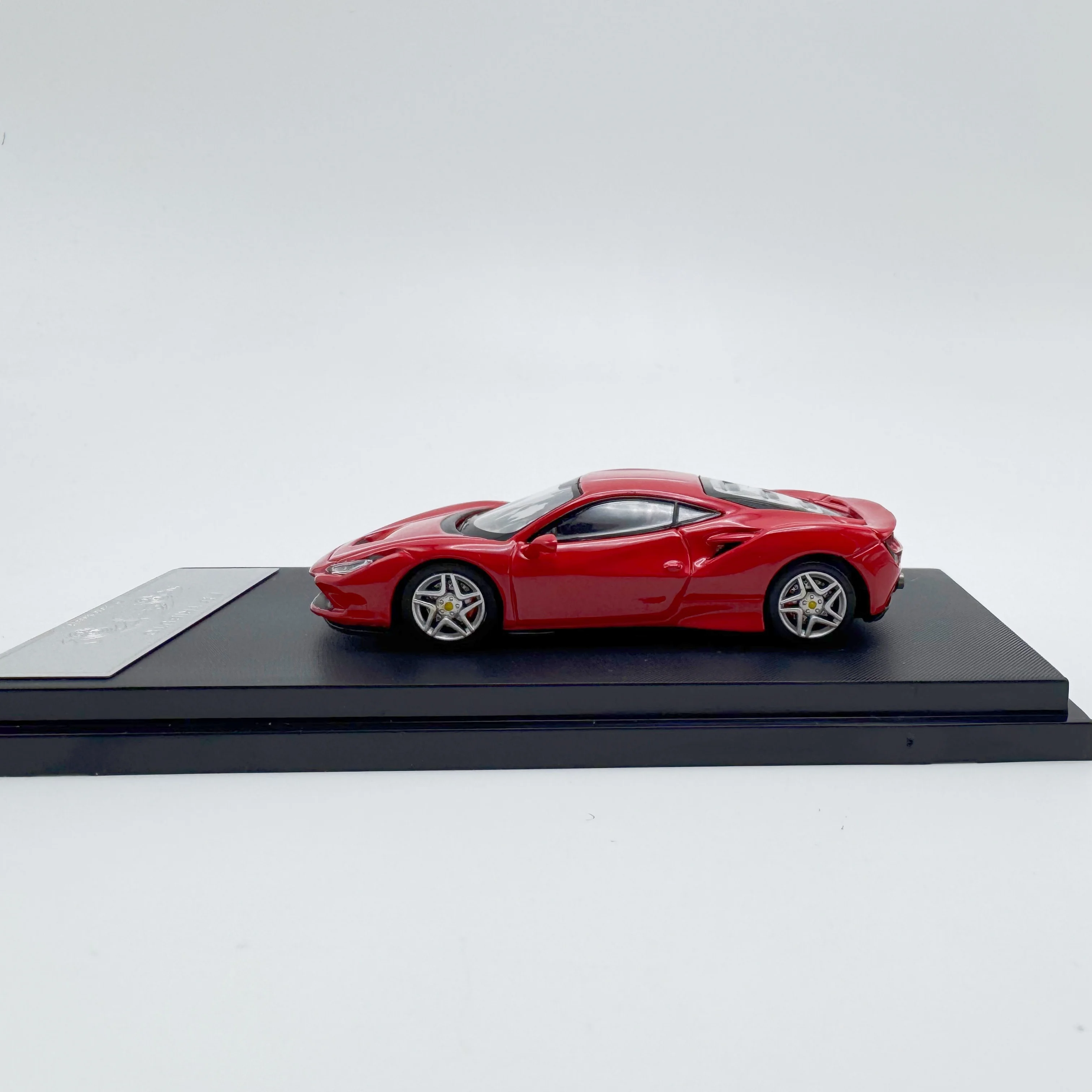 Hone Model HM 1:64 F8 Tributo Diecast Alloy Car Model