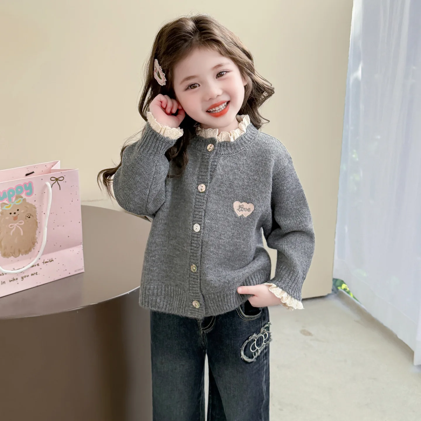

2025 New Girls Lace Cardigan Sweater Children's Outerwear Knitted Top Coat
