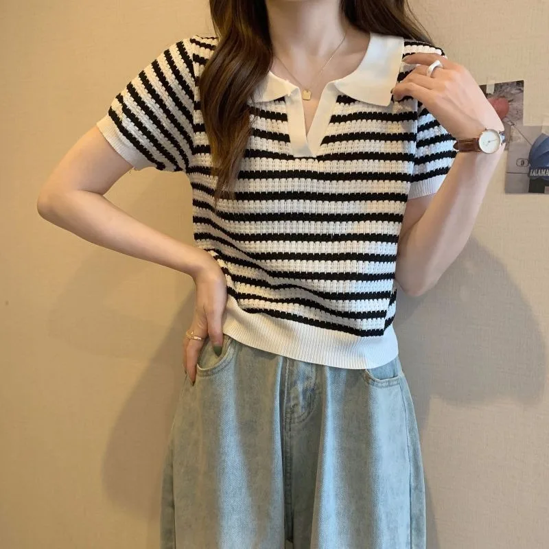

2025 Summer New T-shirts for Women Elegant Fashion Short Sleeve T-shirt Female Trend Tops Ladies Tees Basic Tops Clothing