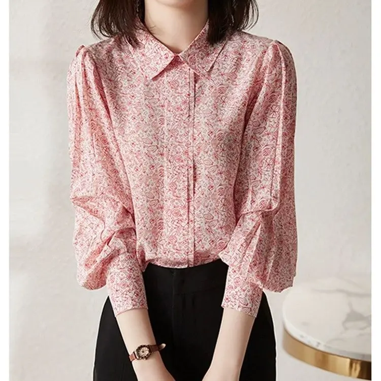 French Sense of Design Niche Elegant Generous Commute Temperament Loose Show Off Weight Floral Shirt Women\'s Top Autumn 2024