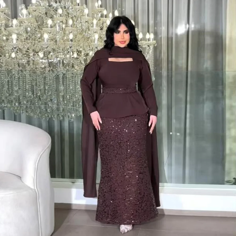Maßgeschneidertes Spitzenkleid mit Perlen und Schal, Quadratischer Ausschnitt, Lange Ärmel, Abendkleid in Knöchellänge, Meerjungfrau-Stil, Hochzeitsgast-Kleid