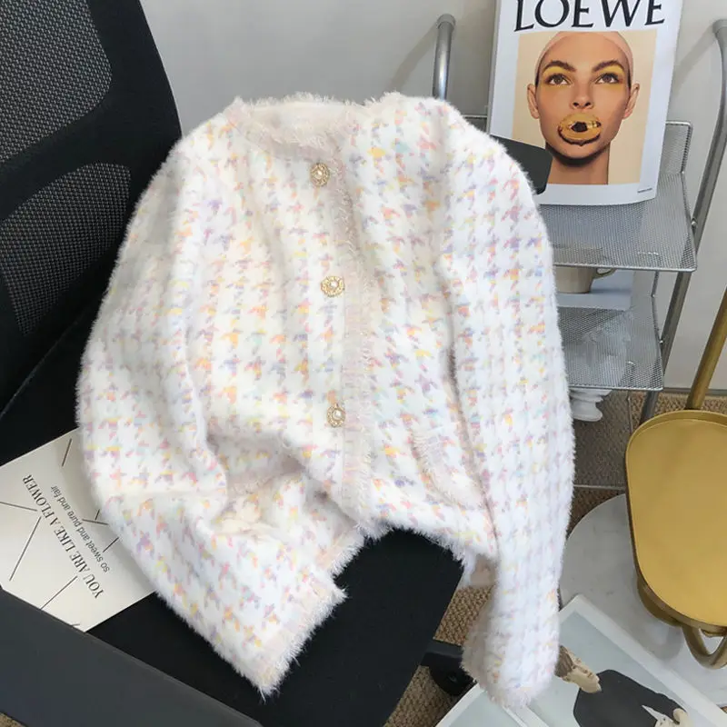 Damski kardigan z dzianiny na jesień 2025, sweter w wzór tysiąca ptaków, imitacja aksamitu norkowego, luźna kurtka z temperamentem.