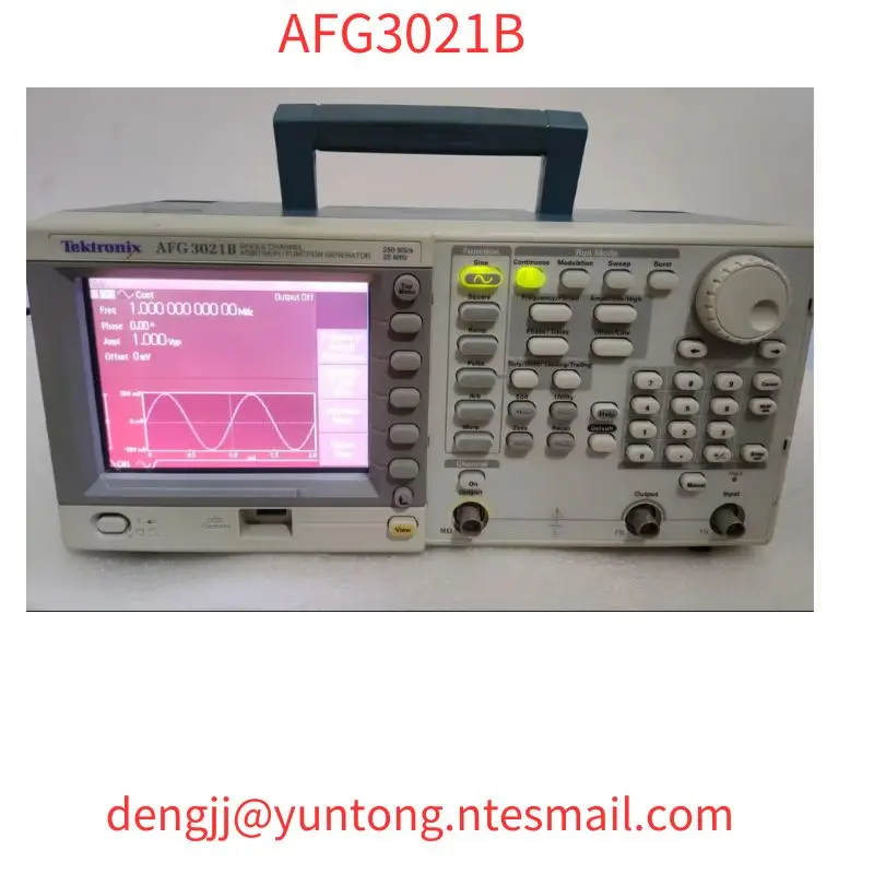 

AFG3021B Функциональный генератор сигналов