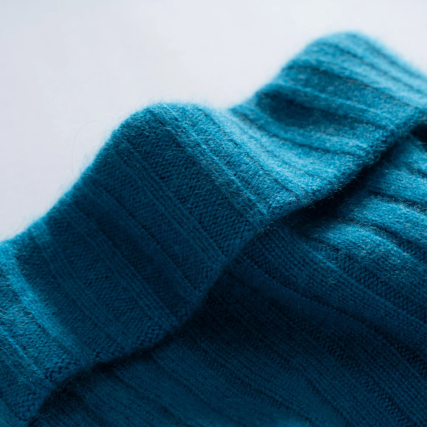 100 % hochwertige Kaschmirmütze für Damen/Herren, zweilagig, verdickt, warme Wintermütze, Outdoor-Skimütze, nahtlos gestrickte Beanie-Mütze für Unisex – Detail 27