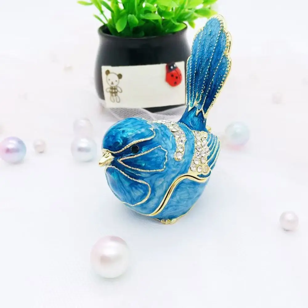 

Mini Size Bird Trinket Box Metal Material Pink Blue Color Enameled Animal Figurines European American Style