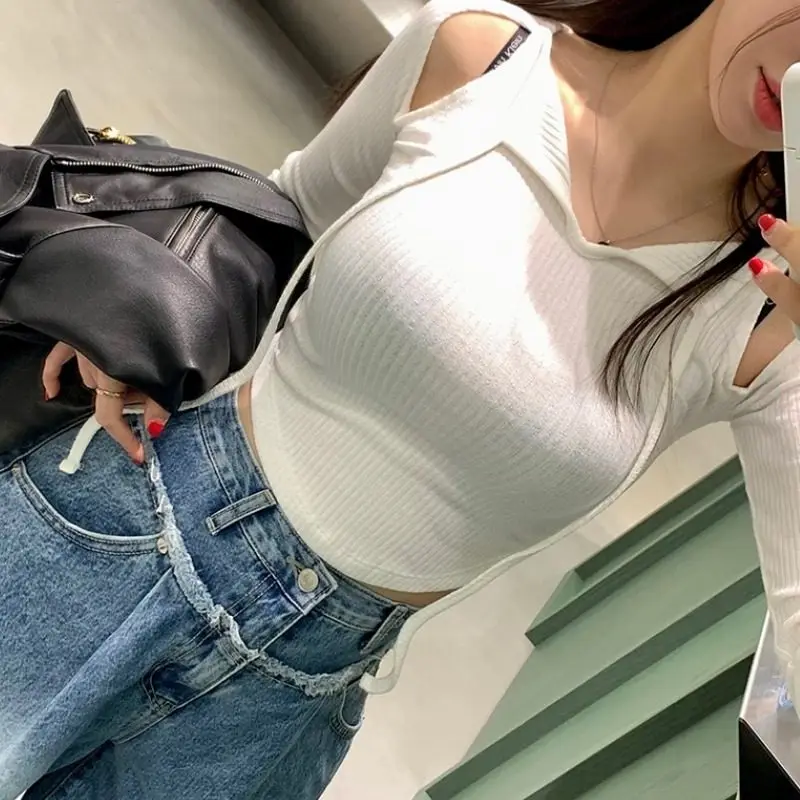 

Женская приталенная футболка с длинным рукавом, модный дизайн, открывающий ключицы, французский стиль, хлопок, весенняя, с высокой талией, V-образный вырез