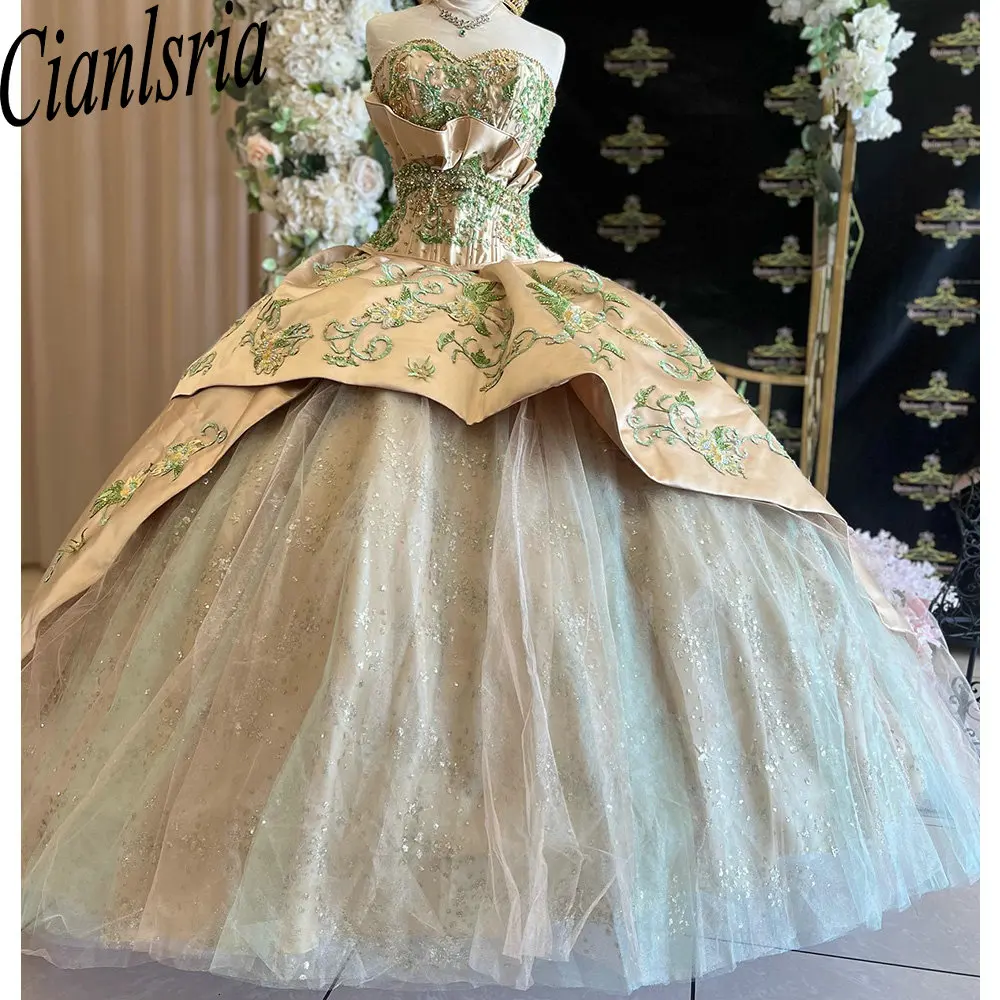 Vestido De quinceañera con perlas doradas, vestido De baile con volantes, apliques De corazón, corsé De encaje, 15 Años