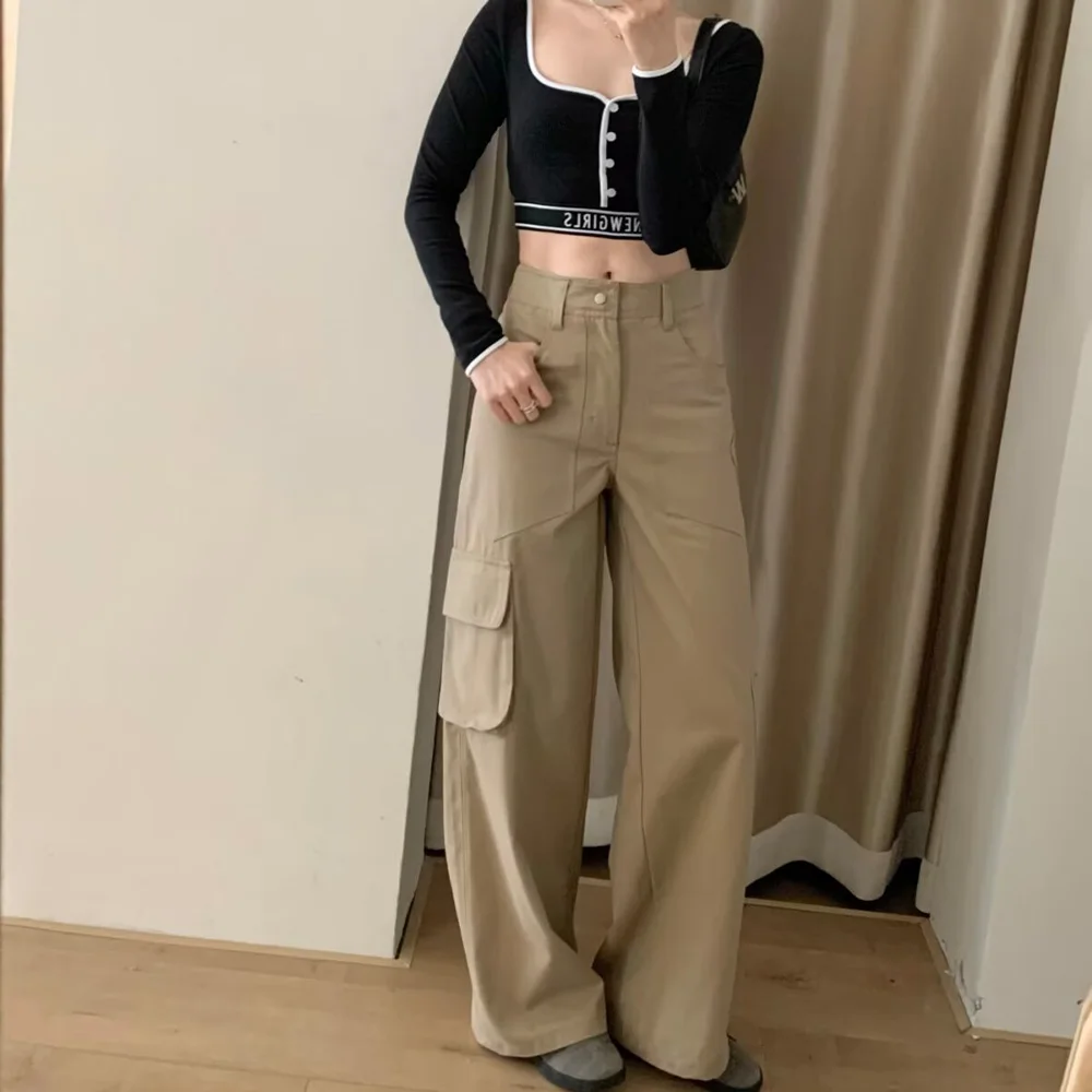

2025 new women's clothing with European and American style casual and elegant design avant-garde and retro work pants