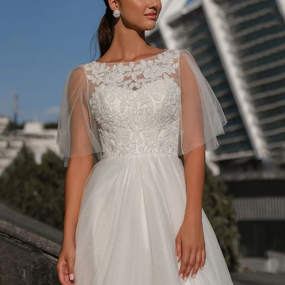 Elegant A-Line Wedding Dresses Appliques Button Bride Robe Tulle Short Sleeve Bridal Gown Illusion Vestidos De Noiva