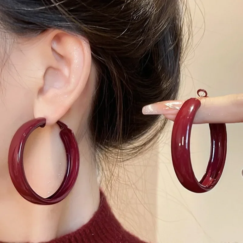 Temperament Ankela red circle ear buckle retro style red drop glazed ear ring new autumn and winter simple earings for women