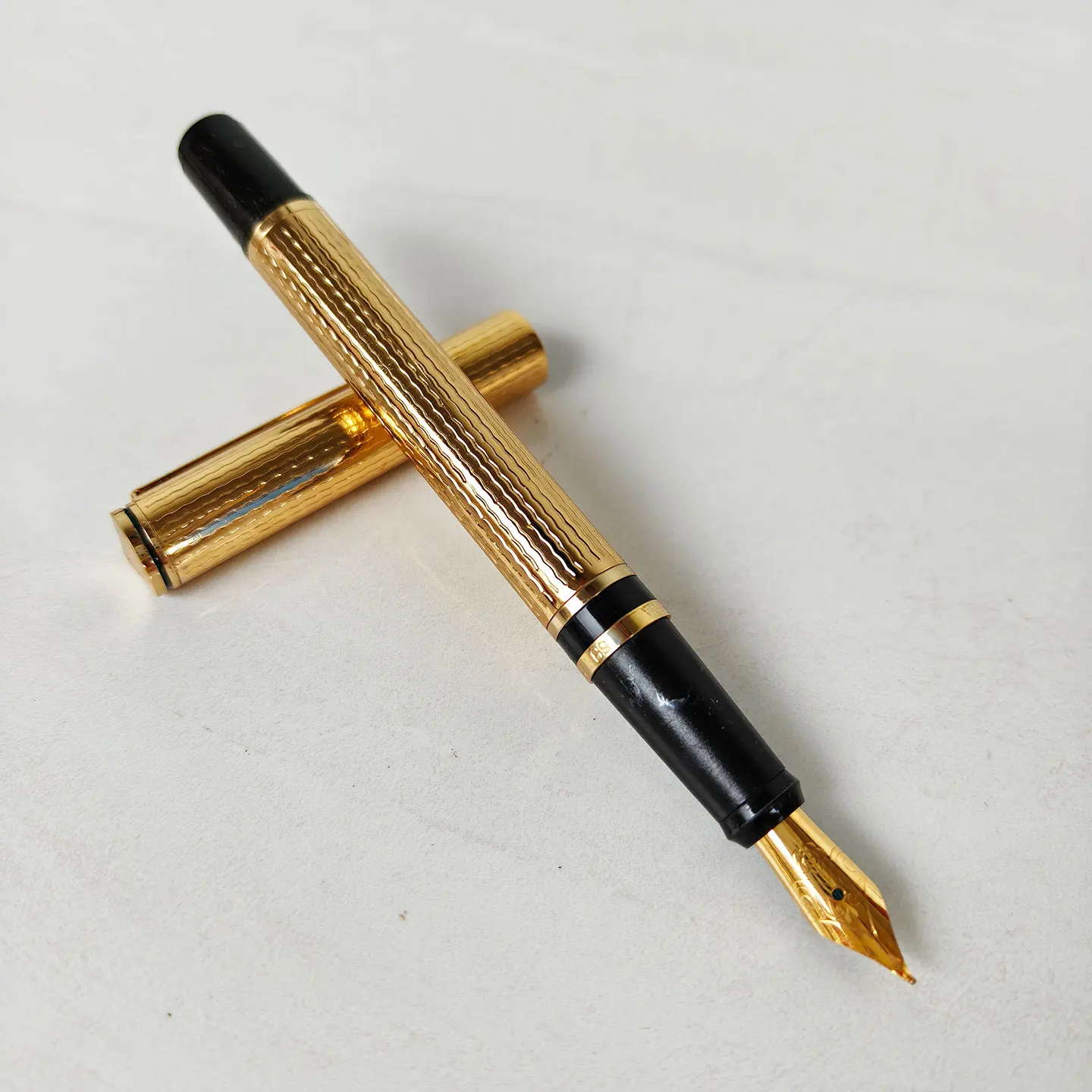 

1990s Rare Stock Hero 59 Fountain Pen, Writing Office Collectible Stationery Clearance Sale Iridium Gold Pen with Bent Nib.0.7mm