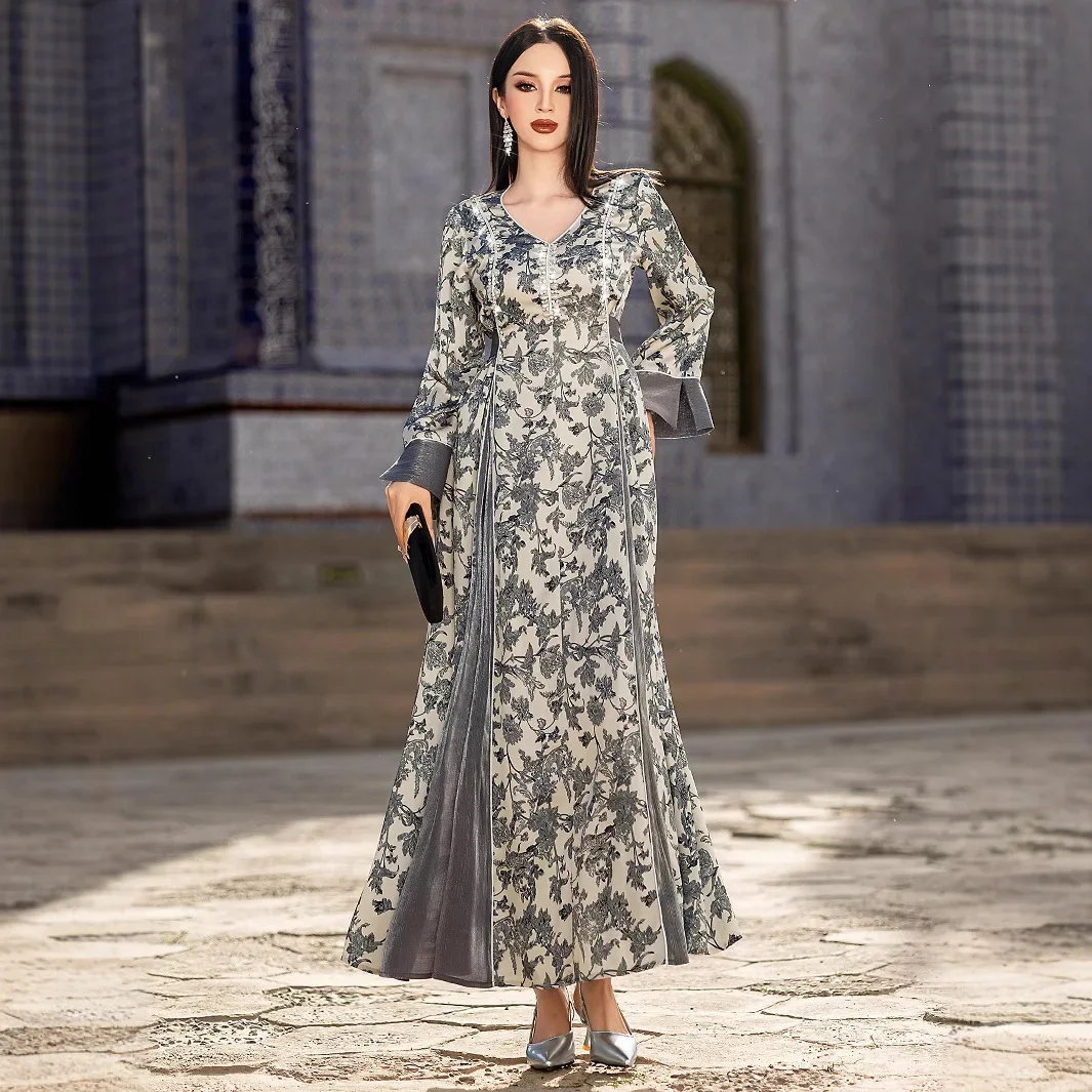 

Eid Mubarak Djellaba V-Neck Satin Jacquard Muslim Dress Beaded Elegant Women Dubai Abaya Turkey Kaftan Ramadan Islam Clothing
