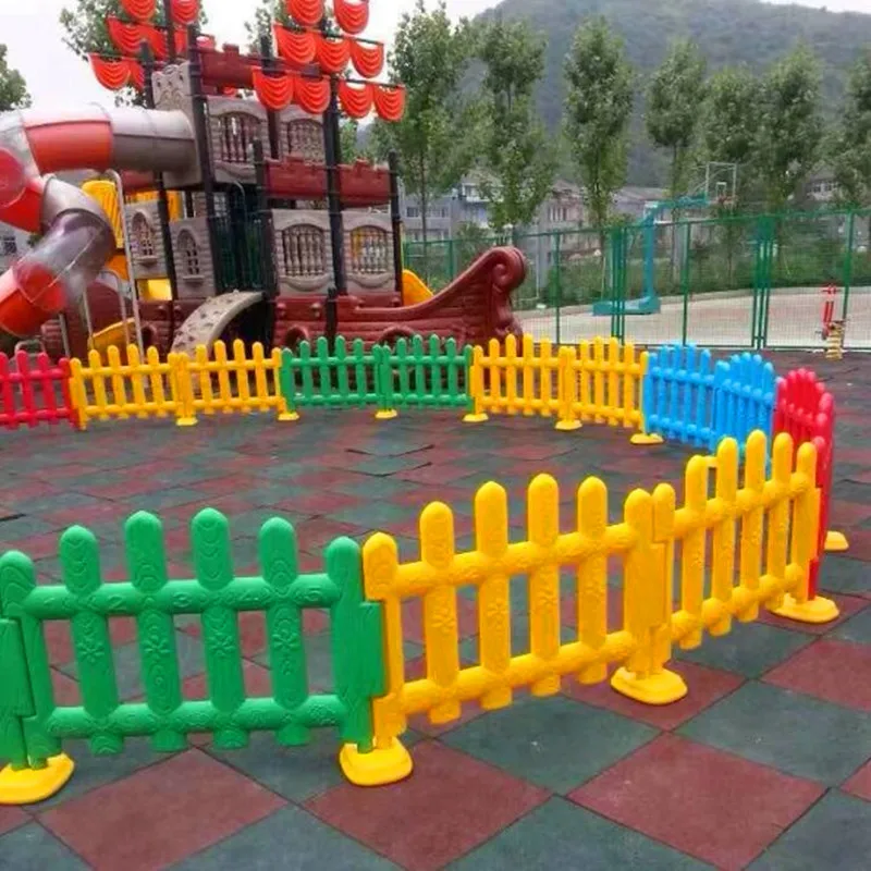 Kindergarten plastic fence Children\'s Outdoor Roller Skating removable fence Playground Safety Game isolation fence