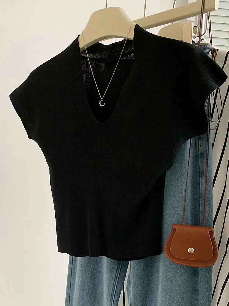 ملابس تريكو نسائية صيفية ضيقة غير رسمية ذات لون نقي عميق على شكل حرف V متعددة الاستخدامات وقابلة للتنفس ومريحة كورية