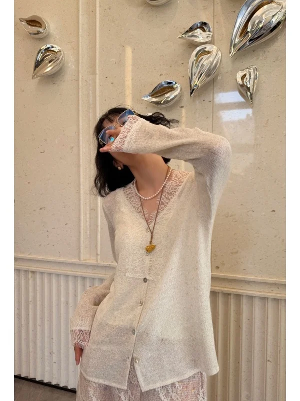 

Весенний вязаный топ с V-образным вырезом и кружевом, большие размеры, женская модная одежда в стиле Old Money, из полиэфирного волокна, с рукавом до плеча