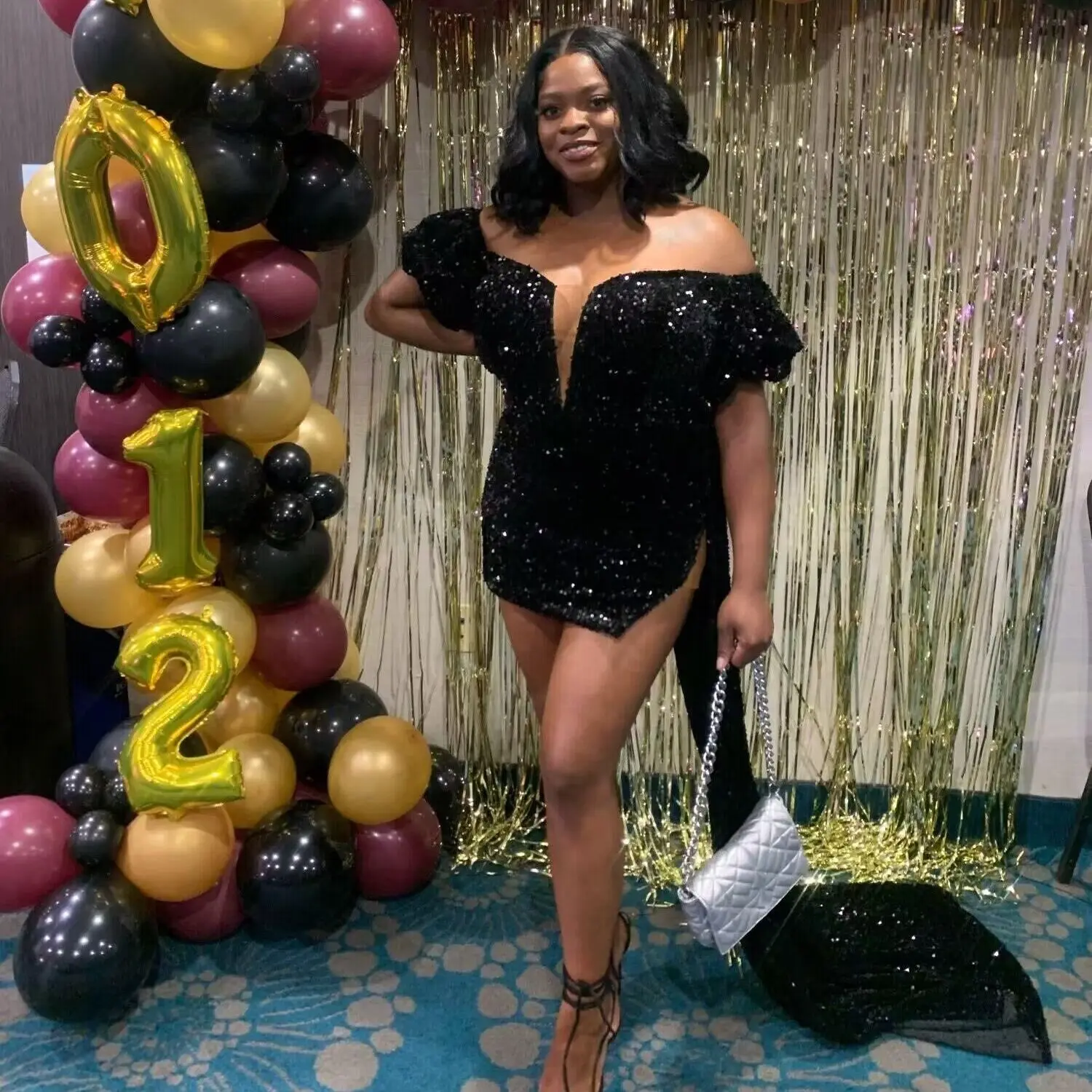 

2025 Sparkling Sexy Black Mermaid Prom Dresses Short Party Wear Long Trail High Split Backless Pageant Sequin Evening Gown