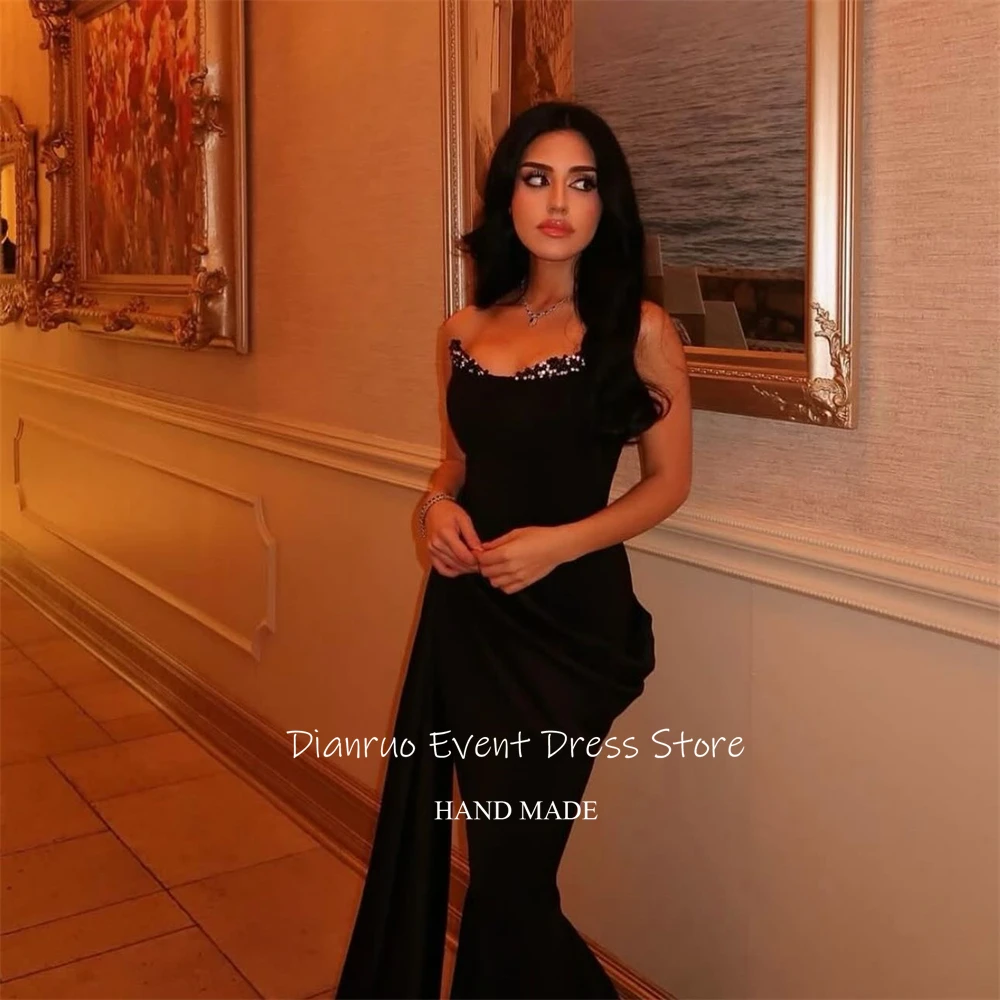 Dianruo Abiti da sera in cristallo scintillante nero Abiti da ballo a sirena in raso Sweetheart increspato Abiti unici De Soirée 2026 personalizzati