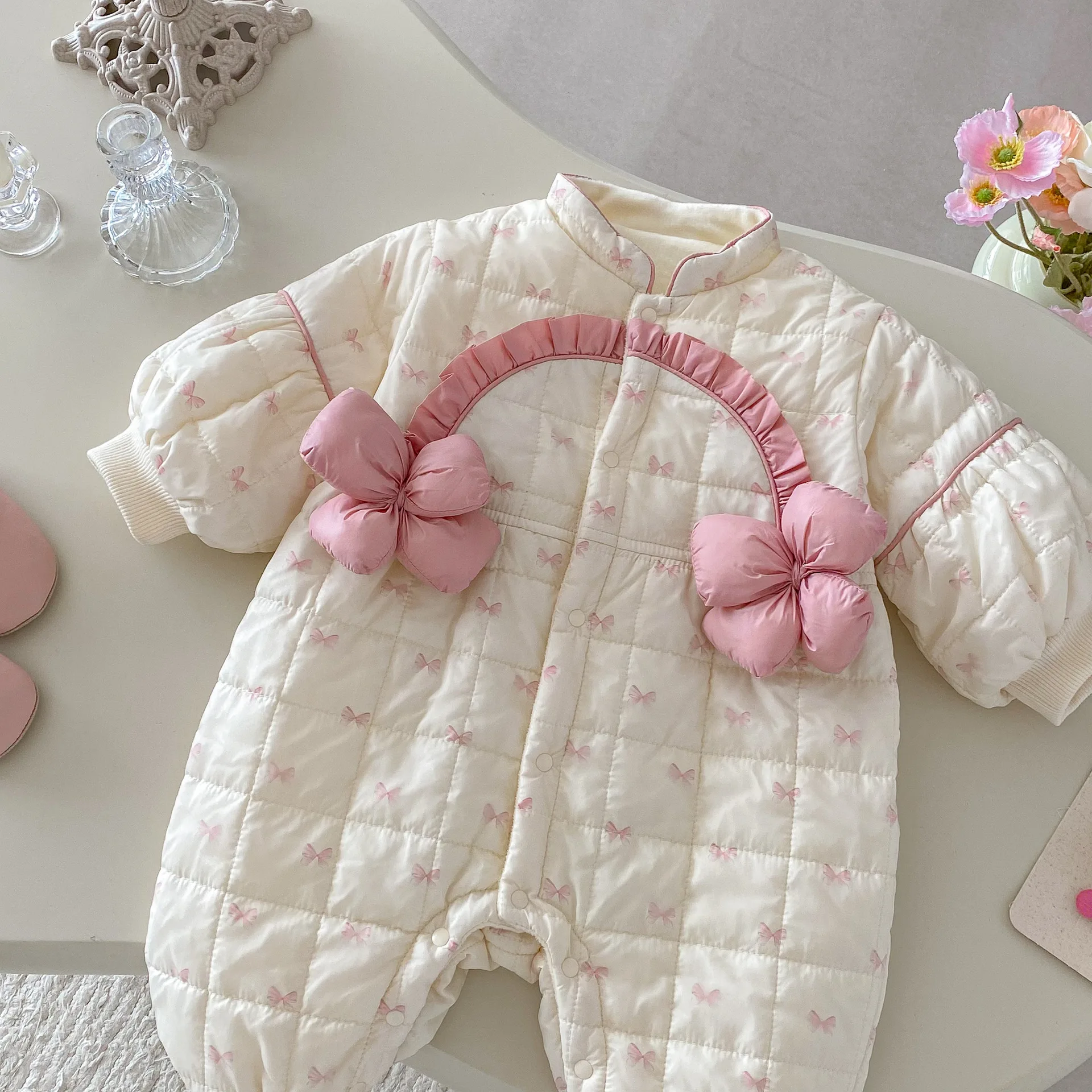 

2025 Newborn 6-24M Baby Girl Romper Winter Cute 3D Bow Cotton Padded Jumpsuit Fleece Lined Infant Warm Clothes
