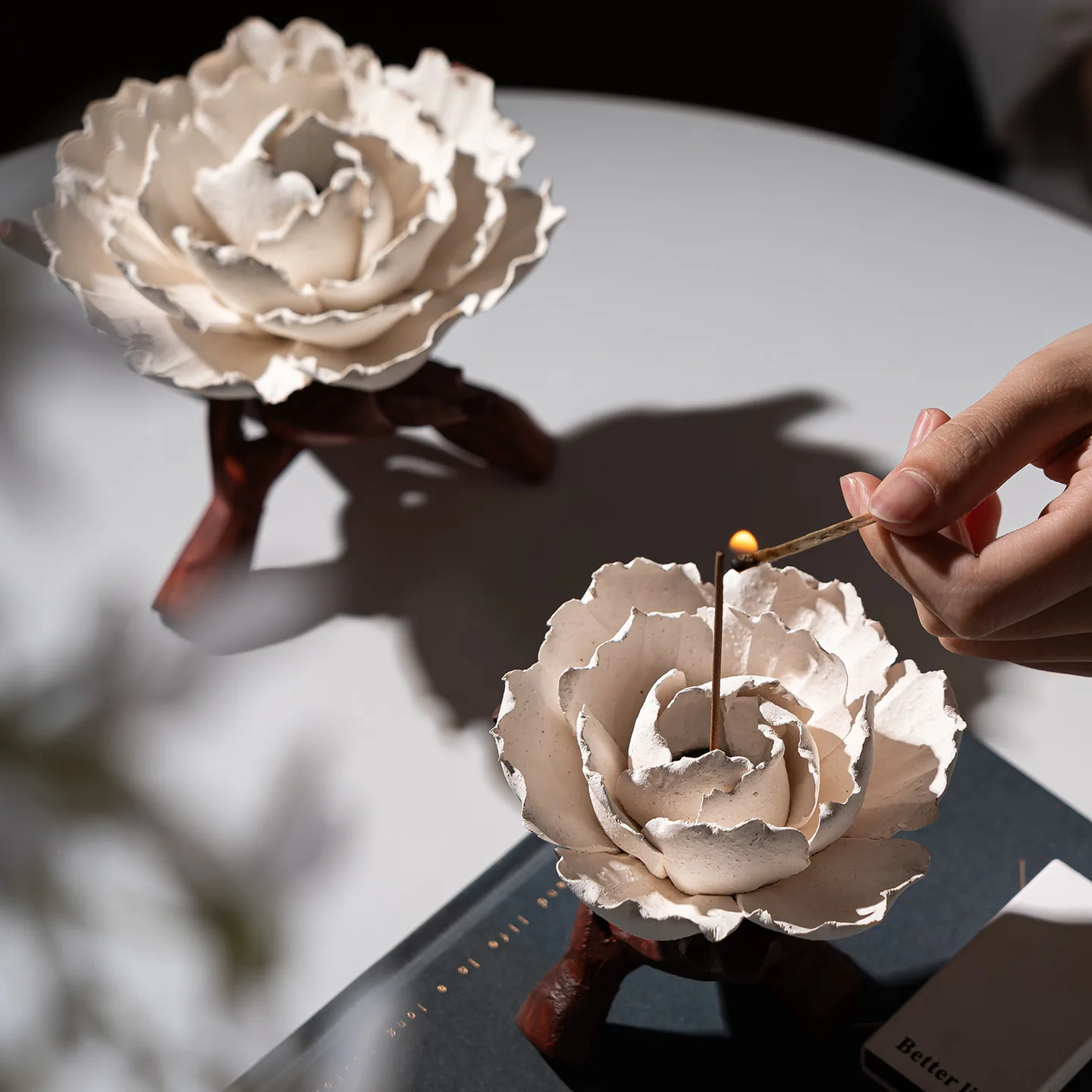 Ceramic Camellia Incense Holder Intangible Cultural Heritage Handcraft Indoor Aromatherapy Incense Burner Ornament