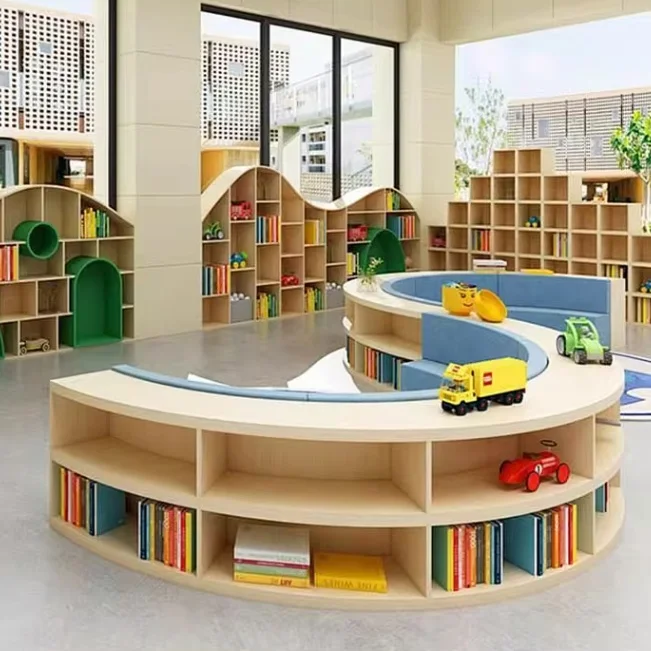Biblioteca infantil, muebles de jardín de infantes, estanterías Estanterías con temática de animales de diseño personalizado