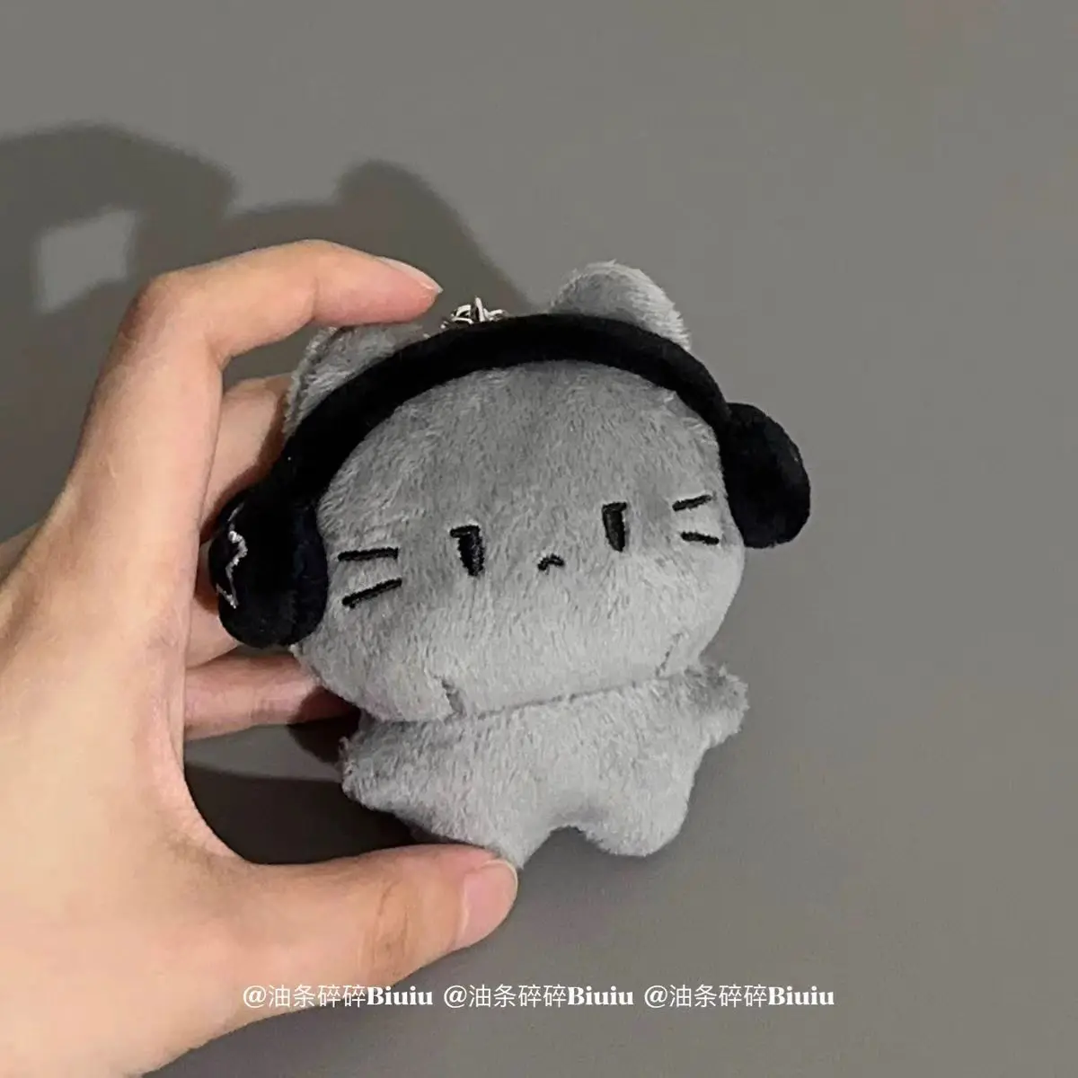

New Cartoon Sanrios Hello Kittys Little Gray Cat Cute Plush Doll Keychain Pendant Kittys Earphone Bag Accessories Gift Toys