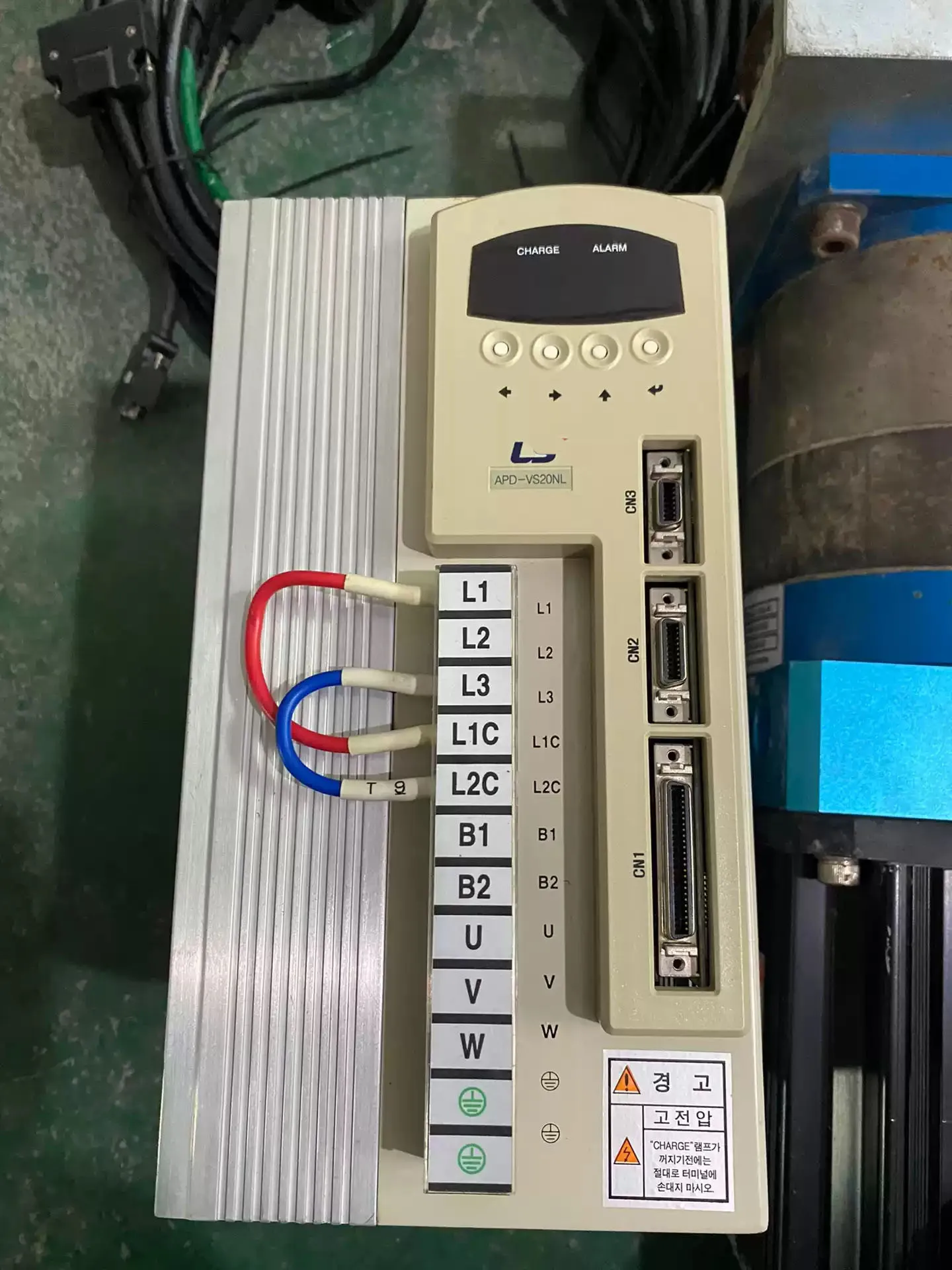 APD-VS20N APM-SE22DEK MX150-L2-100-K-APM-SE22D Серводвигатель для LS