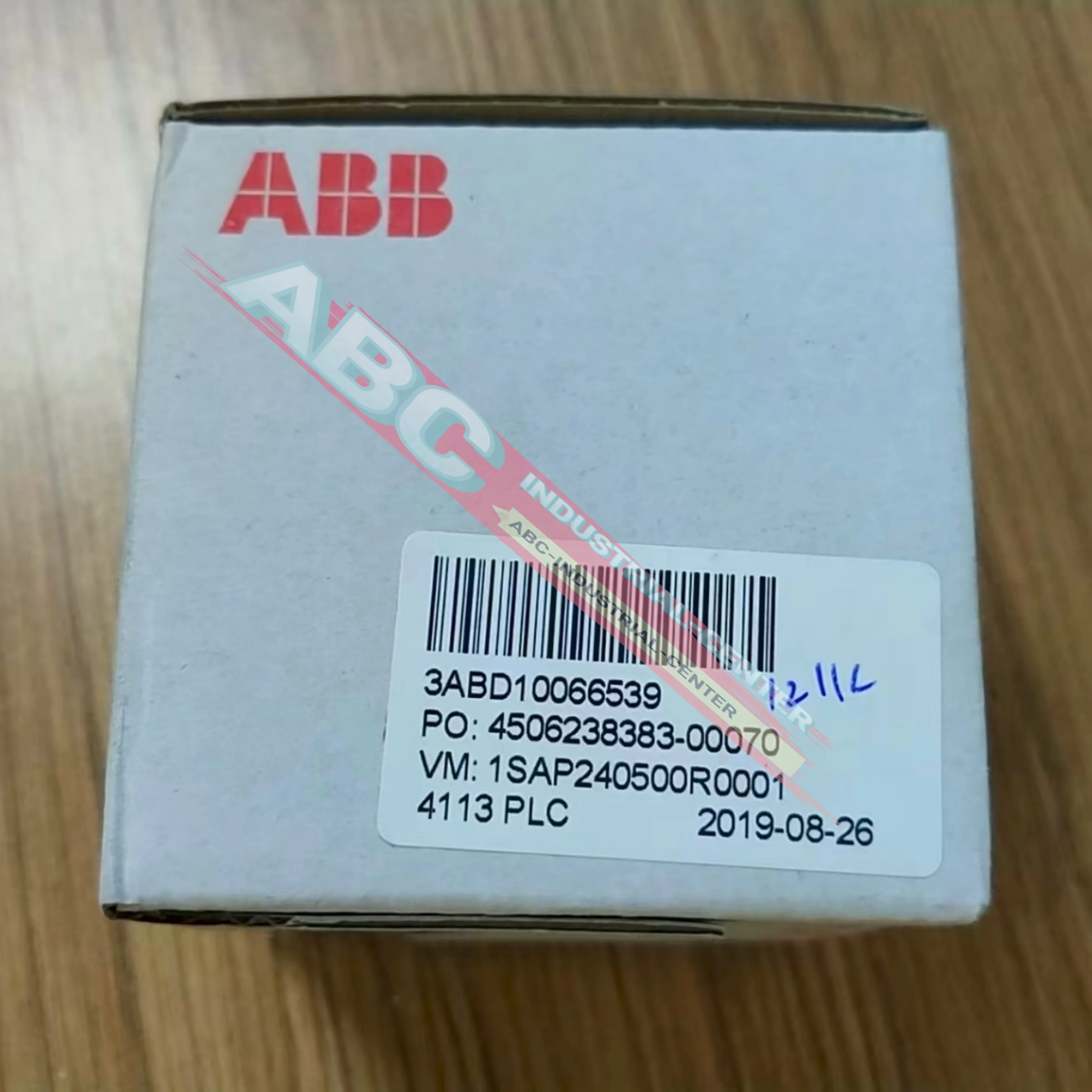 

DI801 3BSE020508R1 new in box DI802 3BSE022360R1 PLC module