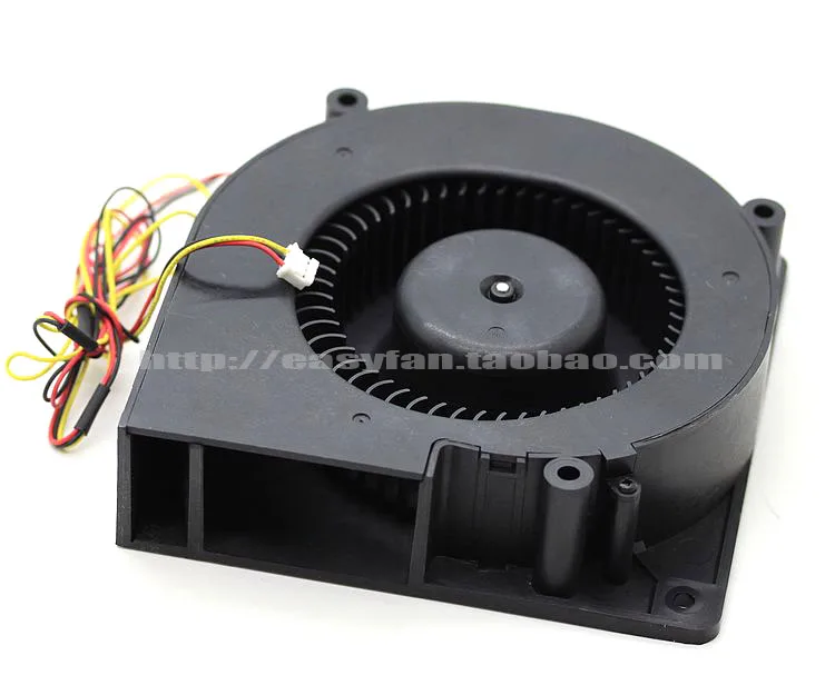 

Вентилятор охлаждения D12F-12BM Turbo Blower 12В 0.83А, 121x121x32.2мм