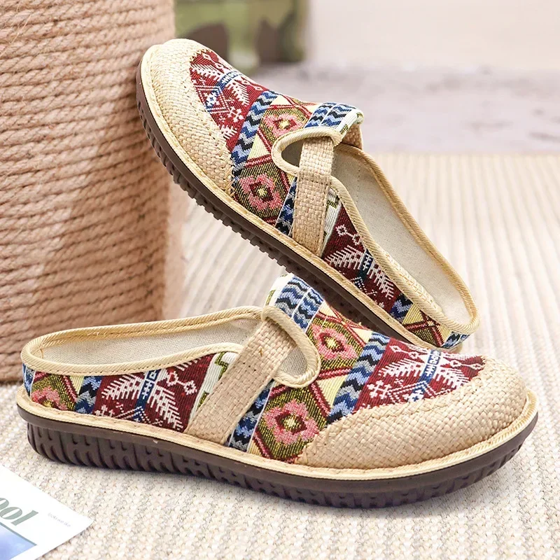 Women Flat Slippers Ethnic Style Handmade Embroidered Print Round Head Sandals Casual Non-slip Comfort Shoes Chinelo Feminino