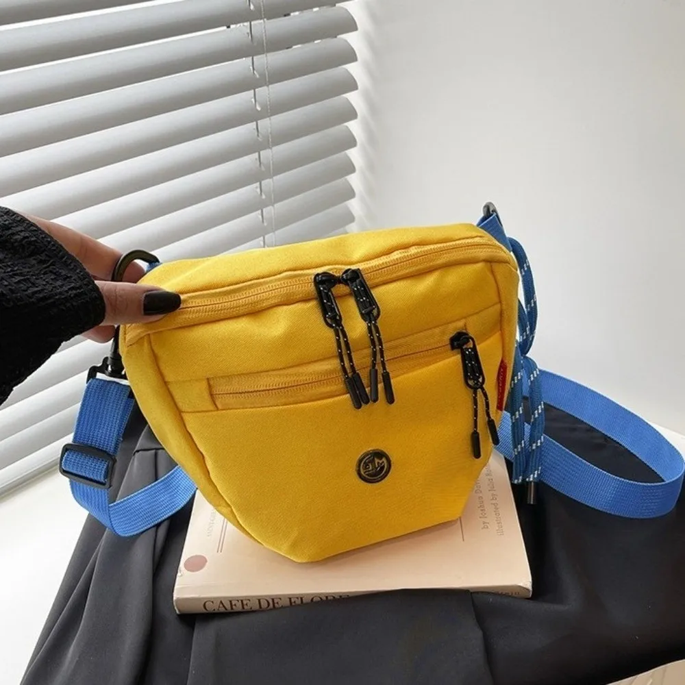 

Korean Style Sports Crossbody Bag Waterproof Large Capacity Half Moon Bag All-match Color Contrast Dumpling Shoulder Bag Woman