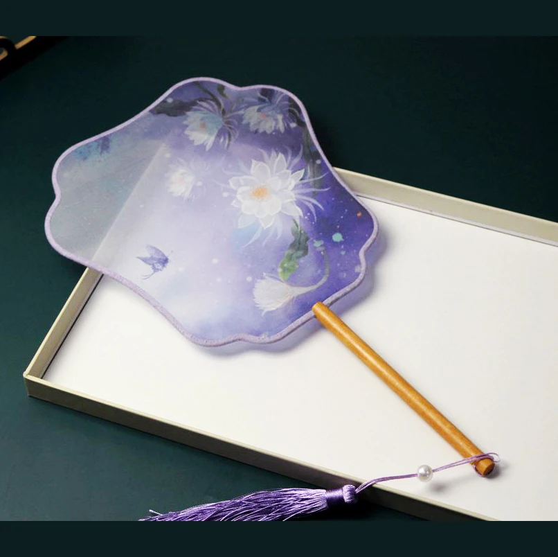 New Chinese Vintage Flower Embroidery Round Hand Fan Chinese Palace Hanfu Floral Silk Hand Fan Craft Wedding Gift For Guests New view 2