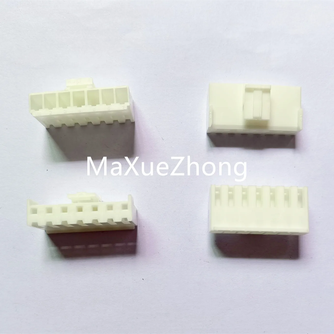 Original new 100% VHR-7N white 7PIN rubber shell spacing 3.96mm plug connector