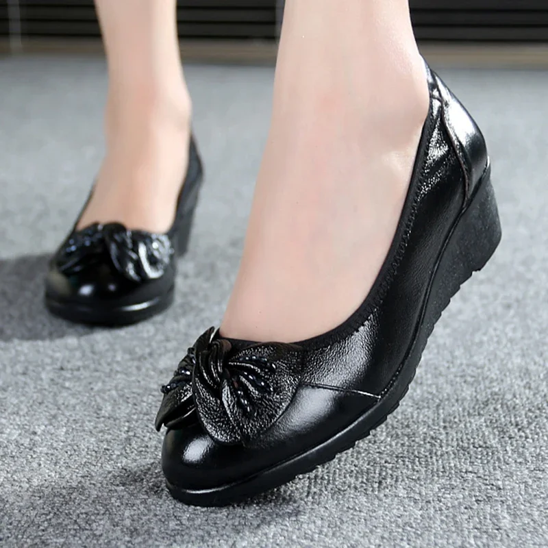 CEYANEAOSpring and autumn shallow mouth drill mother shoes leather soft the elderly with a single shoes casual comfortable women