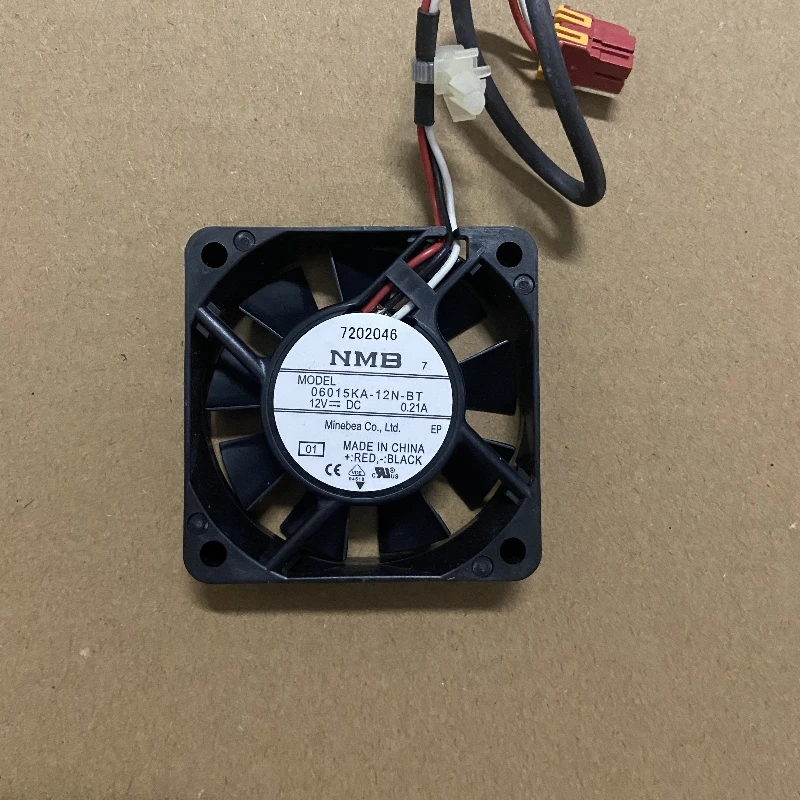 

NMB 06015KA-12N-BT 12 В 0,21 А для барабанной шайбы Panasonic Компьютеризированный охлаждающий вентилятор