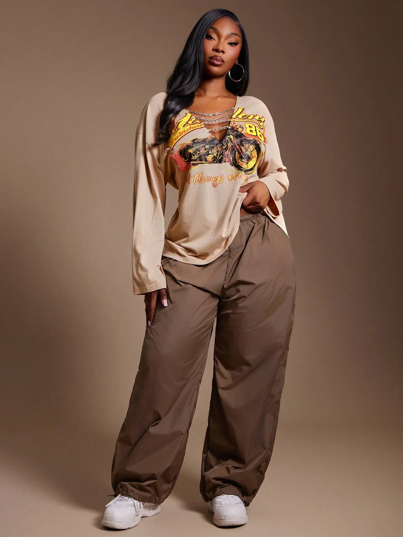 

Loose Plus Size Women's Long Sleeve Graphic Tee With Chain Decor Motorcycle Print
