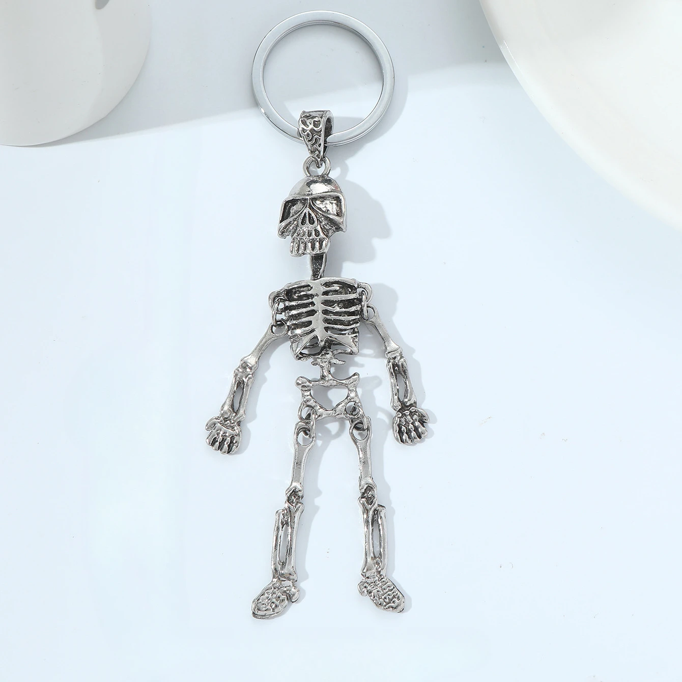 Easter Halloween gift Keychains Metal skeleton skull Keyring Creatively Key Fob Car Pendant Bag Charm Decoration