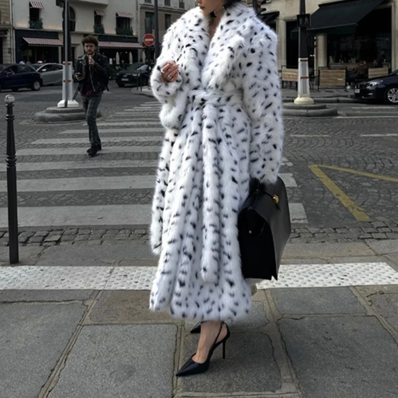 Casaco luxuoso de peles sintéticas macias para mulheres, casacos quentes de inverno, design leve e amigável, jaqueta de manga comprida