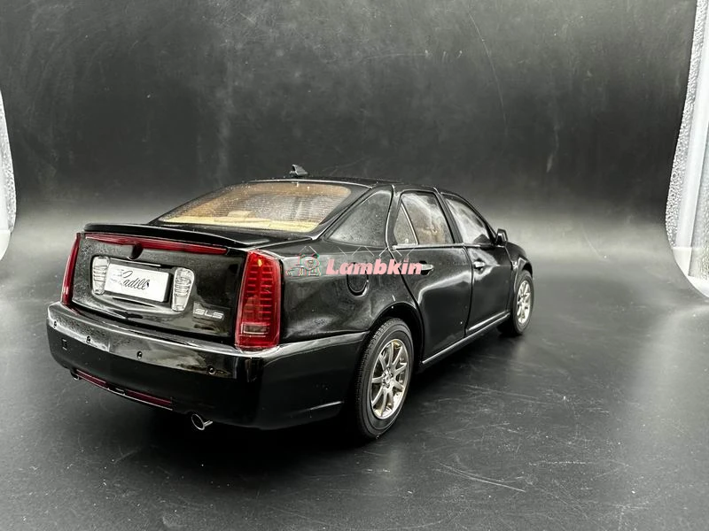 Model Decoration 1:18 for [D.E.] SAIC-GM Cadillac SLS New Safeway Sedan Model Black