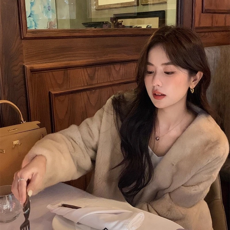 욜란페어리 리얼 벨벳 밍크 퍼 코트 고급 여성 겨울 보온 우아함 젊은 감각 패션 여성용 천연 밍크 퍼 재킷 2025