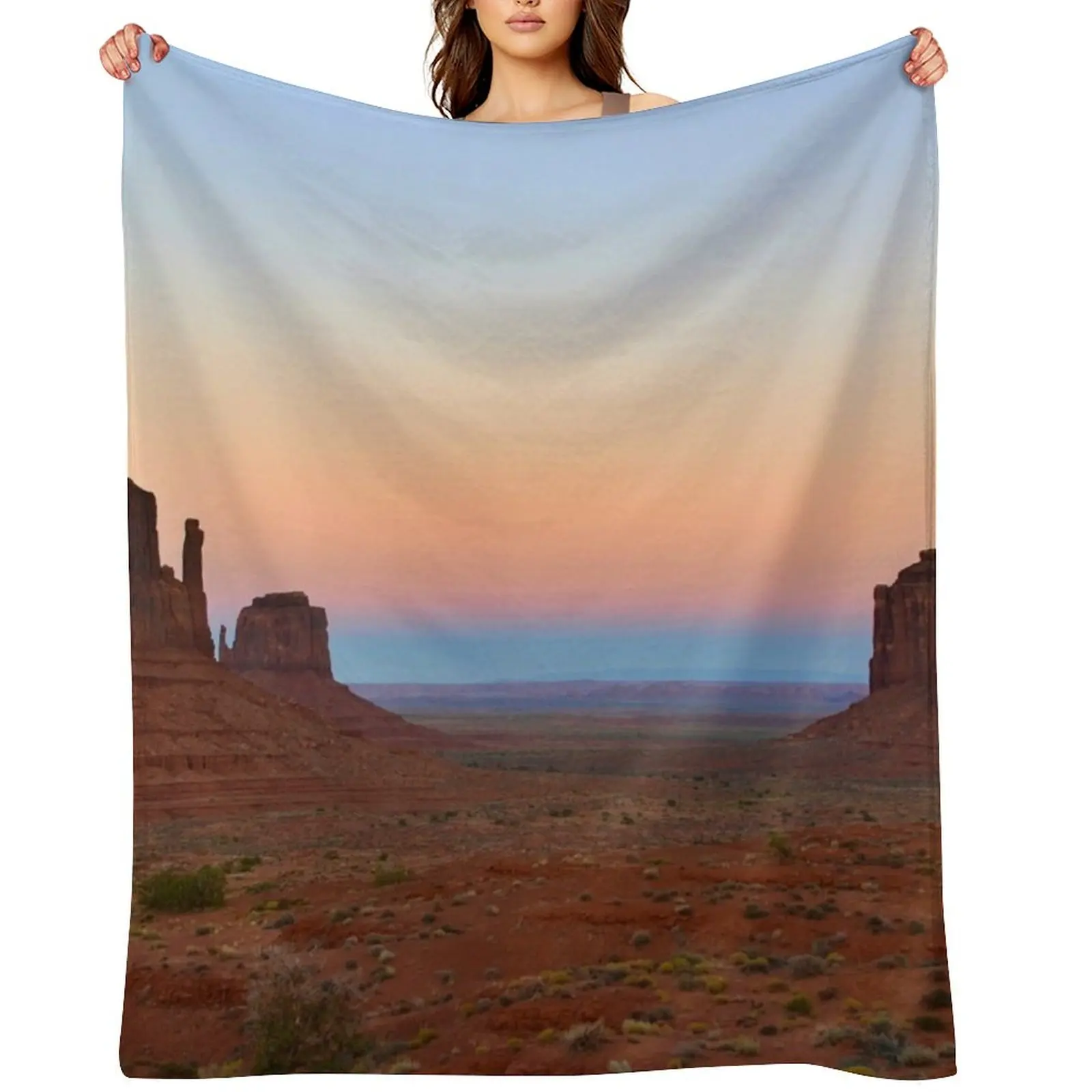 

Monument Valley, Navajo Tribal Park, Utah, Arizona Throw Blanket Quilt Travel Loose Decorative Throw Blankets
