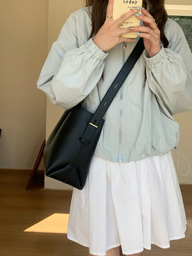 2025 حقيبة دلو جديدة حقيبة كروس ذات سعة كبيرة، حقيبة كتف، حقيبة تحت الإبط، حقيبة يد نسائية يومية للركاب حقيبة نسائية #4