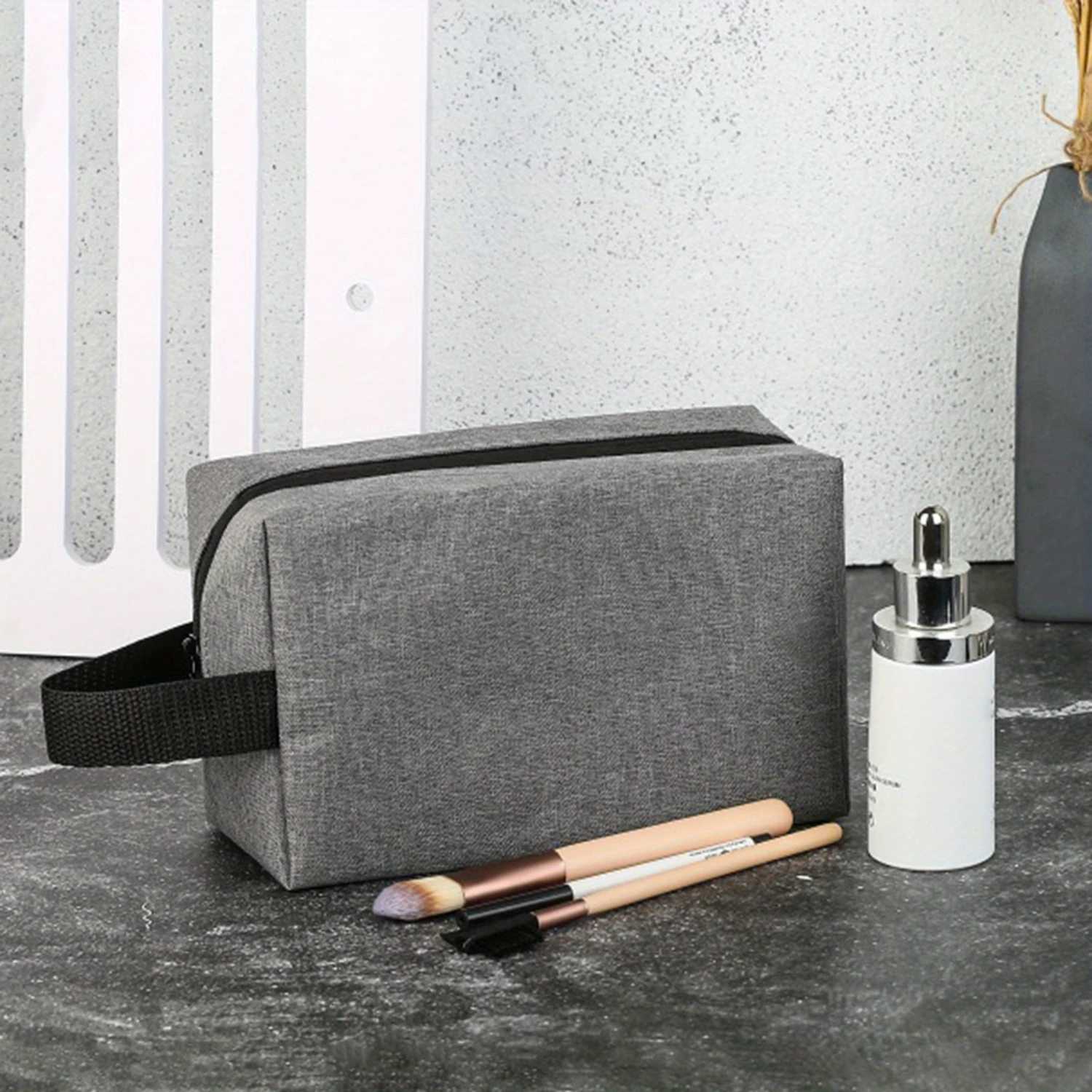 

Portable Travel Toiletry Bag, Waterproof Oxford Cloth, 7.48"x2.95"x4.72", Organizer with Handle, Men's Shaving Kit, Women's Mak